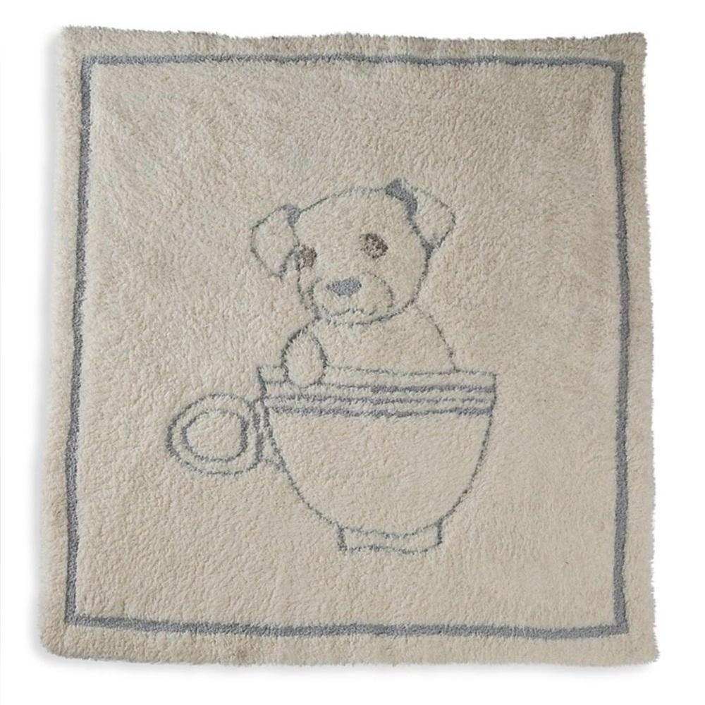 BAREFOOT DREAMS NWOT
Baby's Cozychic Teacup Puppy Blanket